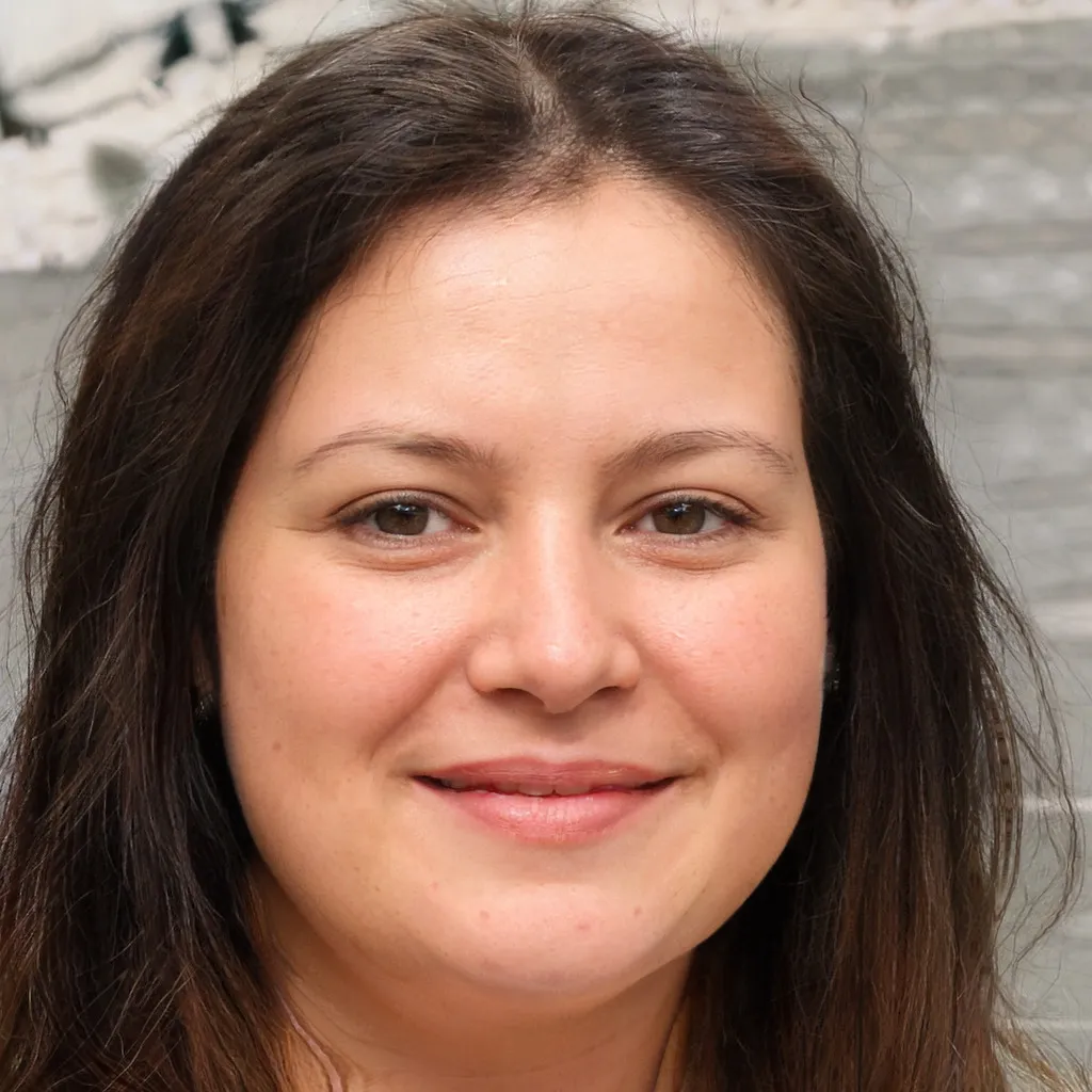 María Lázaro