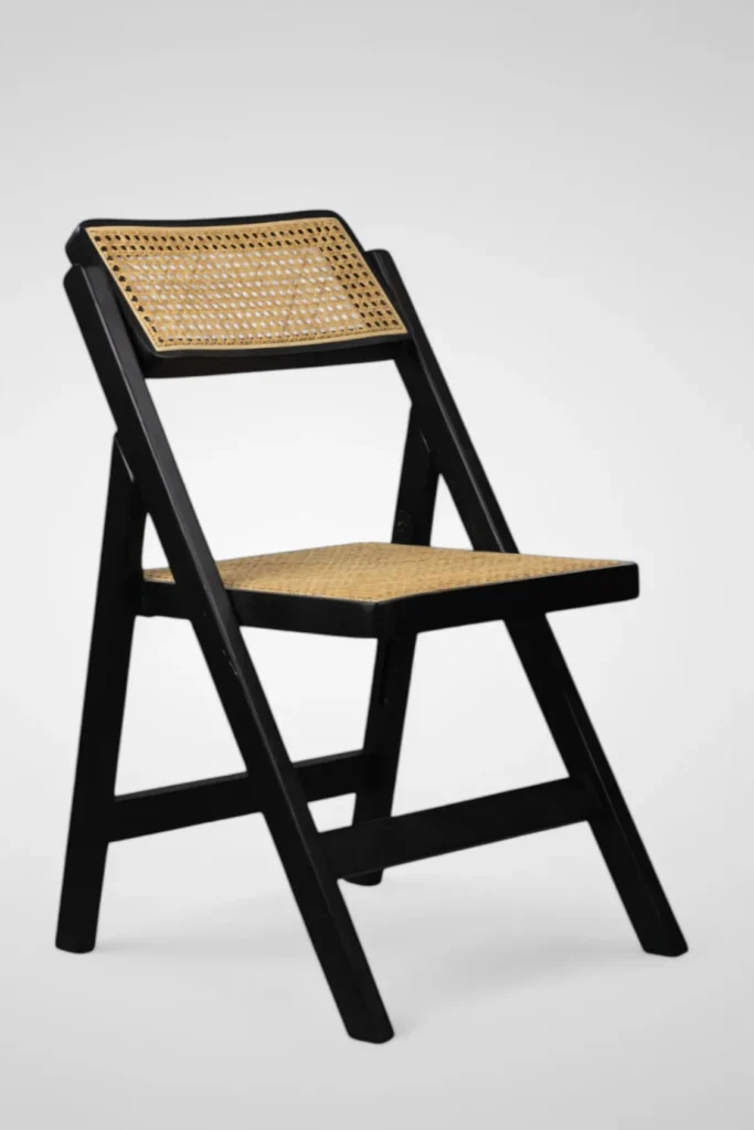 Silla nordika plegable negra